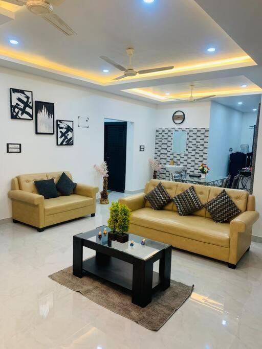 Appartement White Orchid, Unique&Stylish, Executive 2BHK. à Guwahati Extérieur photo